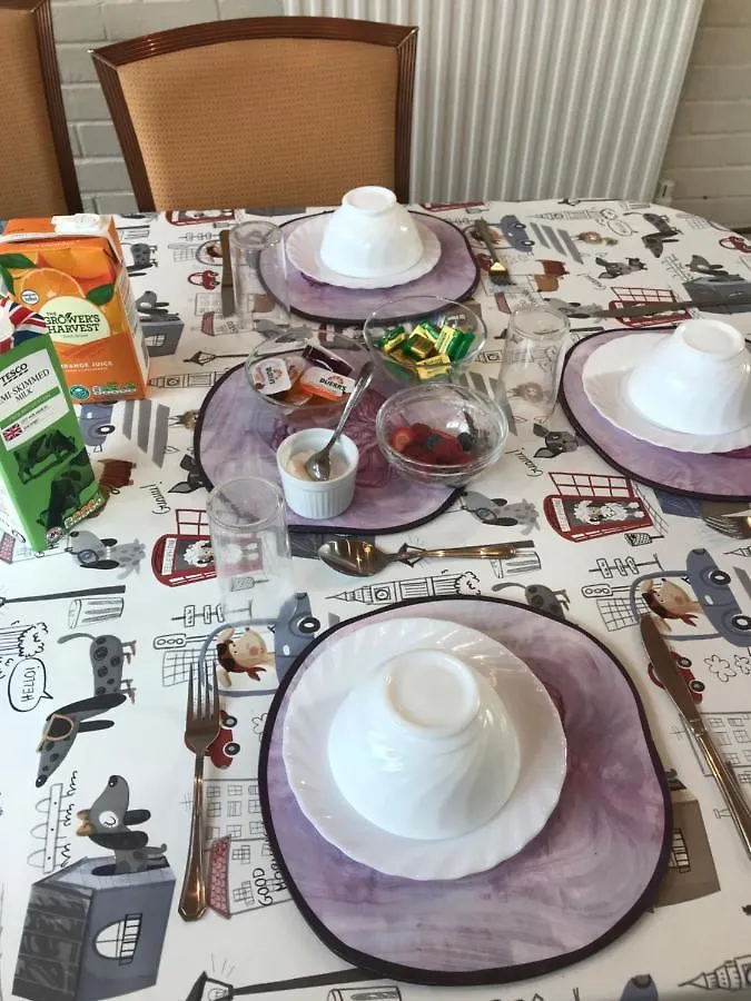 J8 M27 Apartment Southampton United Kingdom