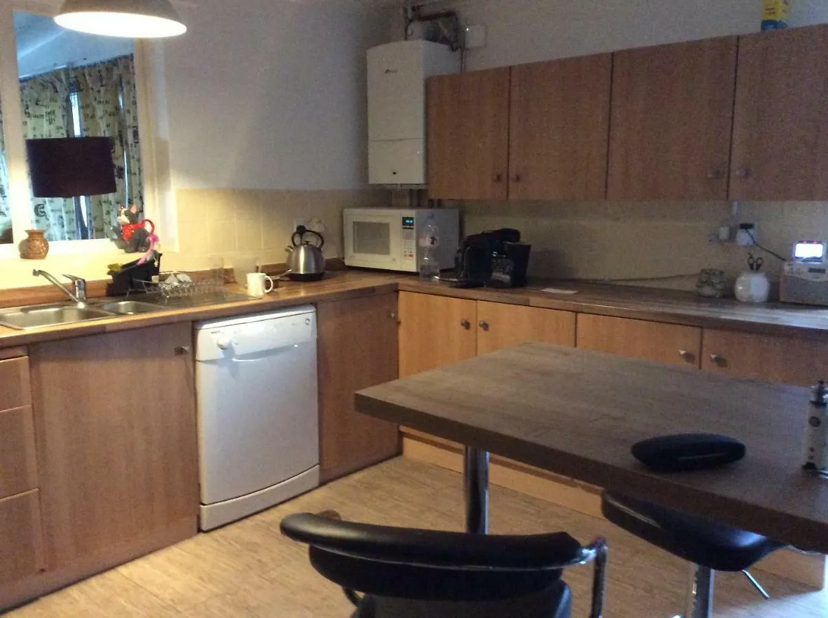 J8 M27 Apartment Southampton 0*,  United Kingdom